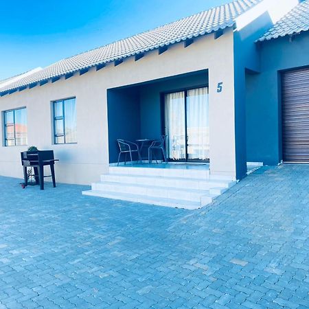 Tranquility Guesthouse Standerton Εξωτερικό φωτογραφία
